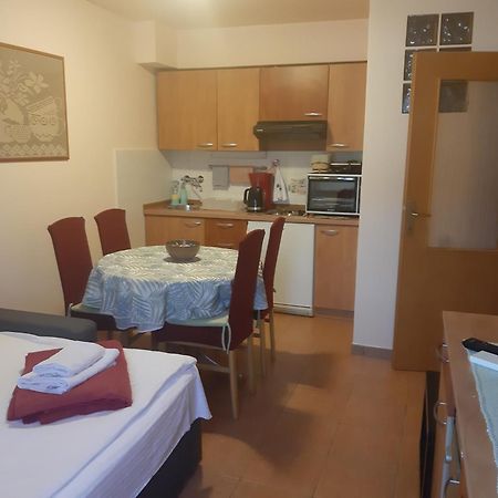 Adria Vrsar Appartement Buitenkant foto
