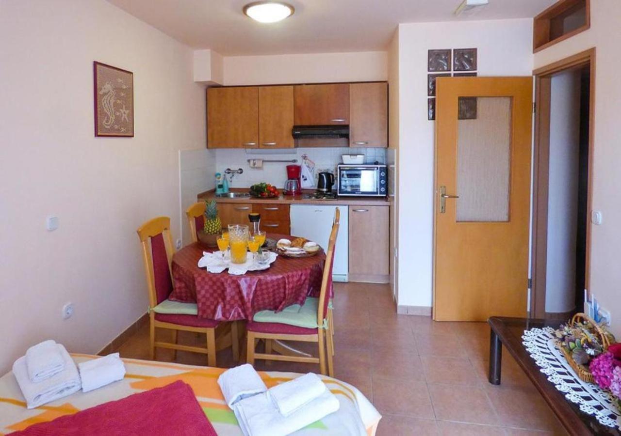 Adria Vrsar Appartement Buitenkant foto