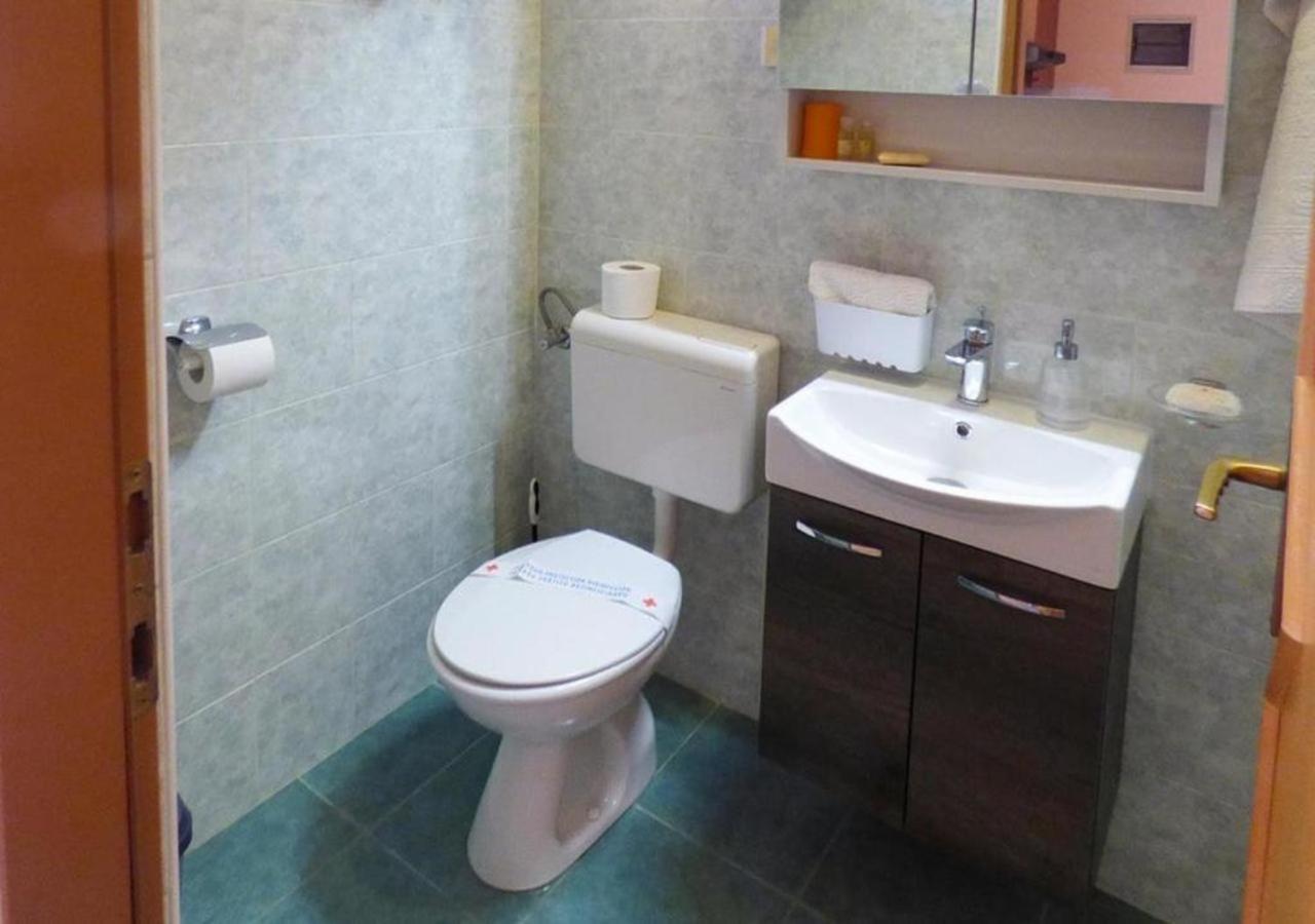 Adria Vrsar Appartement Buitenkant foto
