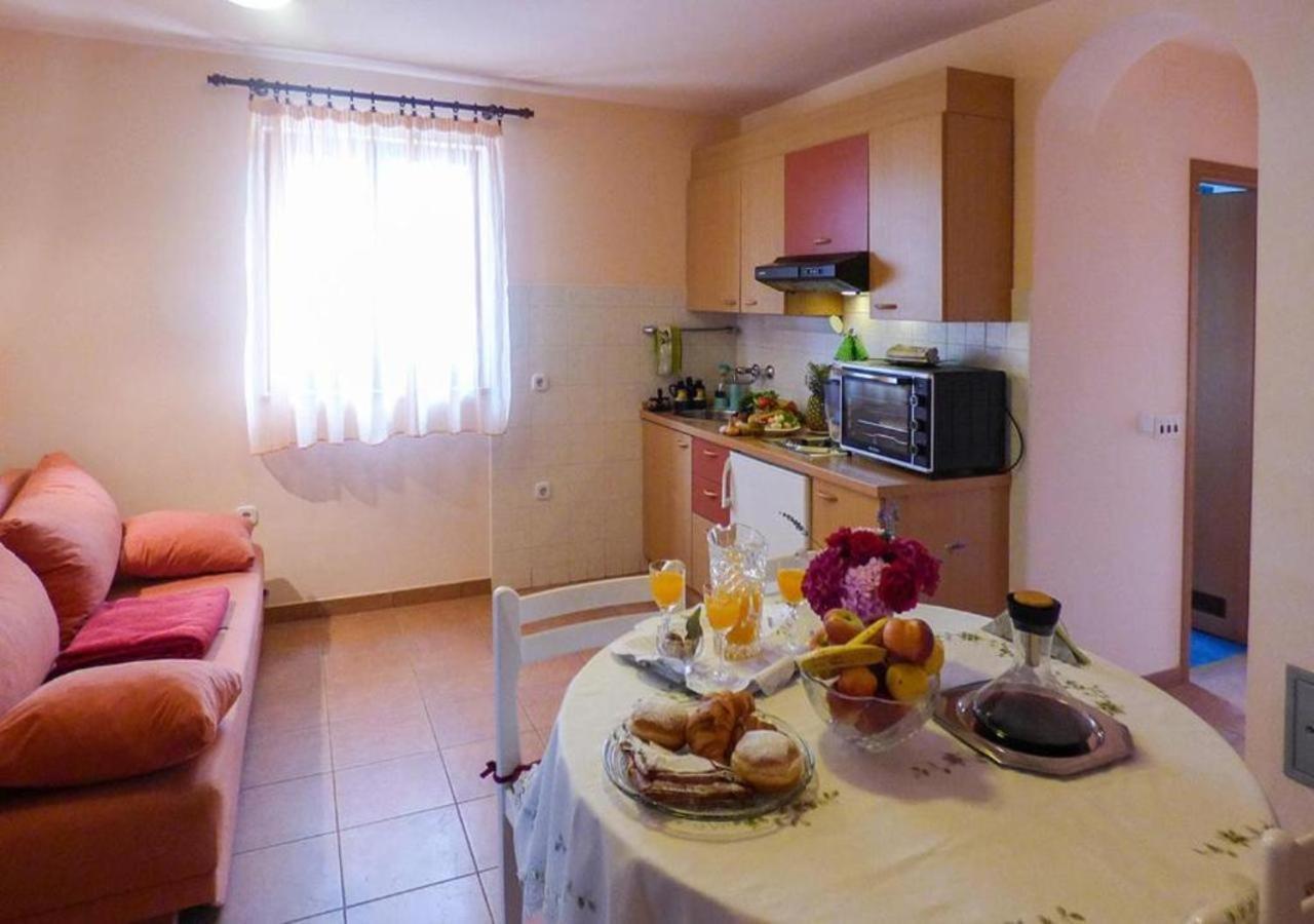 Adria Vrsar Appartement Buitenkant foto